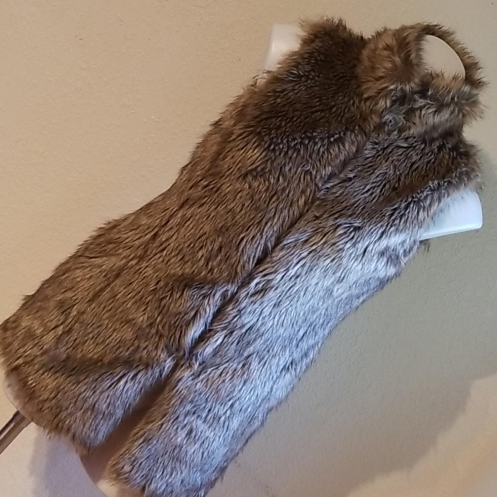 Bershka fur‎ vest small